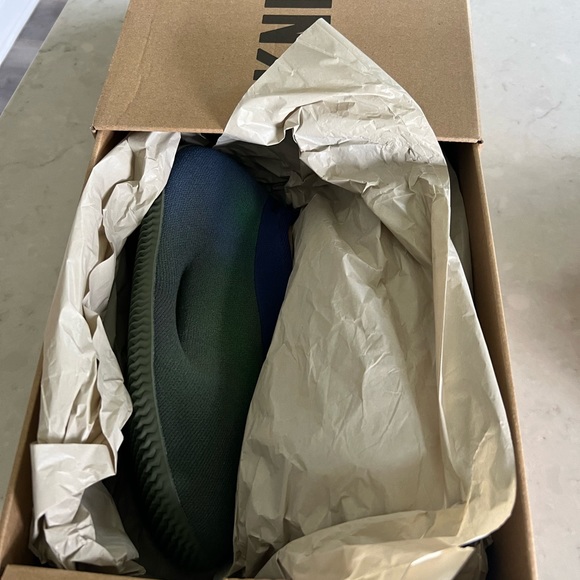 Yzy , Yeezy Knit RNR , Azure - Picture 3 of 3